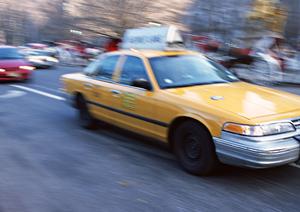 車を守るためのボディーカバーが選べる